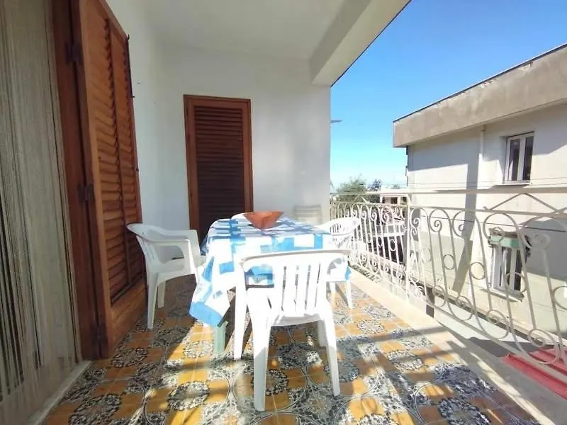 דירות קאריני House Of Lady איטליה